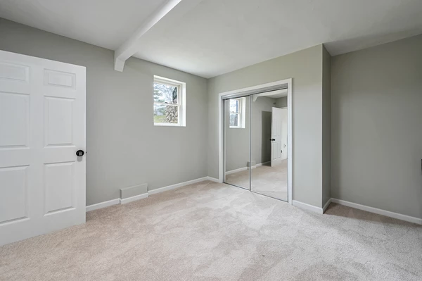 Coliving in Fairview - West Van, Vancouver