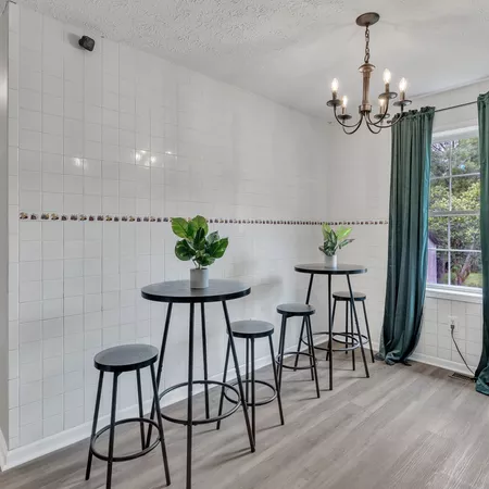 Coliving in Pawtuckett - West Charlotte, Charlotte
