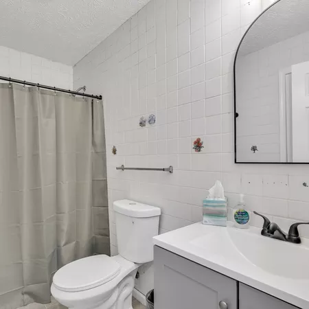 Coliving in Pawtuckett - West Charlotte, Charlotte