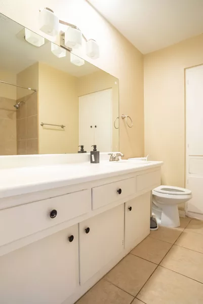 Coliving in Windsor Park - East Austin, Austin
