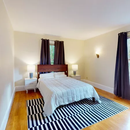 Coliving in Newton - Metro Area, Boston