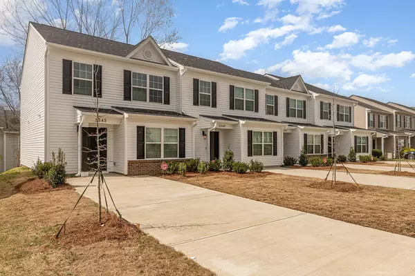 Coliving in Westchester - West Charlotte, Charlotte