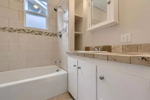 4 bedrooms apartment for rent in West Highland - West Denver, Denver