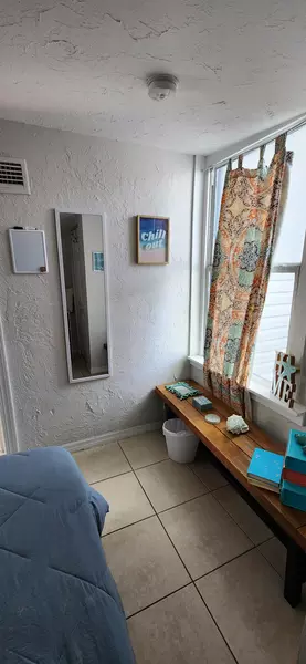 Coliving in Downtown St. Petersburg - Clearwater-St. Petersburg, Tampa