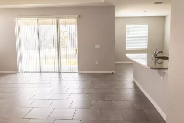Coliving in Zephyrhills - North Tampa, Tampa