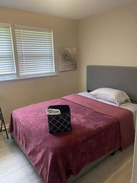 Coliving in South Park - South Raleigh, Raleigh