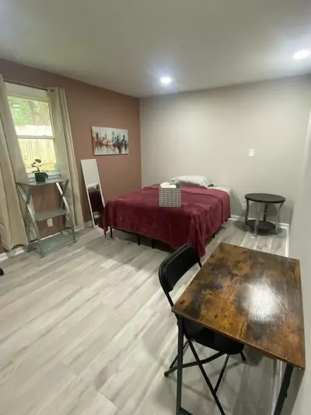 Coliving in South Park - South Raleigh, Raleigh