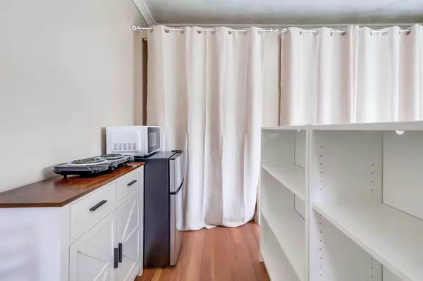 Coliving in South Gate - Southeast, Los Angeles
