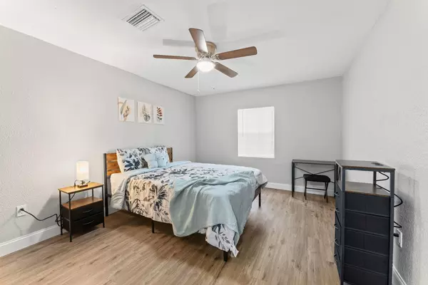 Coliving in Sulphur Springs - North Tampa, Tampa