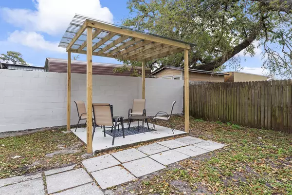 Coliving in Sulphur Springs - North Tampa, Tampa