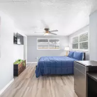 Coliving in Live Oaks Square - East Tampa, Tampa
