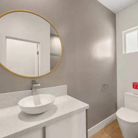 Coliving in Valley Village - San Fernando Valley, Los Angeles