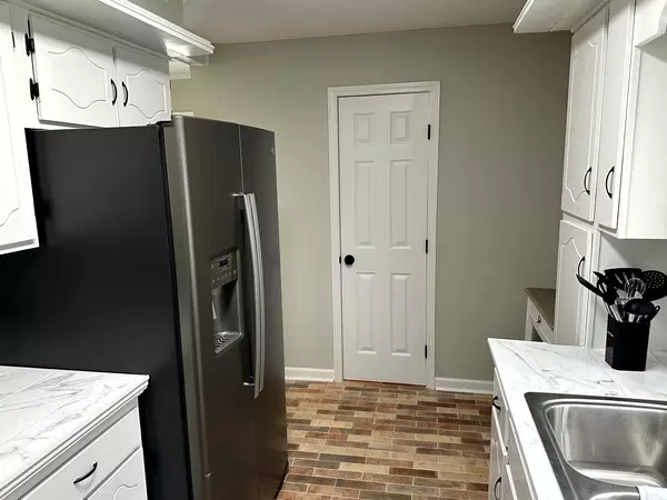 Coliving in Montgomery - NW Calgary, Calgary