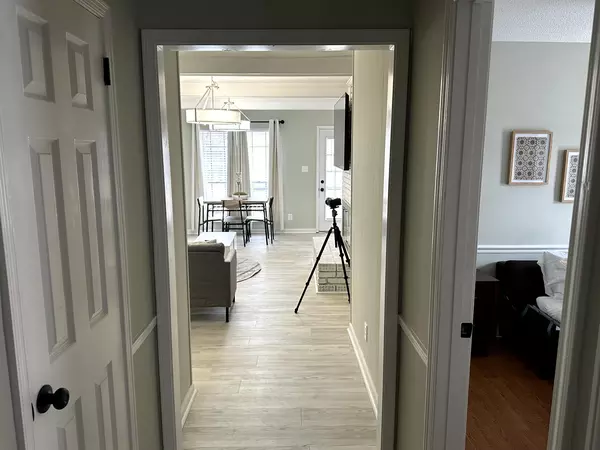 Coliving in Montgomery - NW Calgary, Calgary