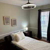Coliving in Montgomery - NW Calgary, Calgary