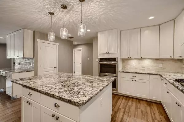 4 bedrooms apartment for rent in Alamo Heights - North SATX, San Antonio