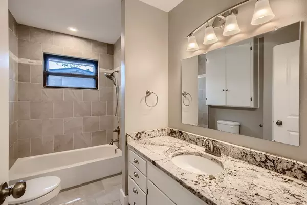 4 bedrooms apartment for rent in Alamo Heights - North SATX, San Antonio