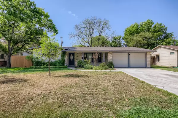 4 bedrooms apartment for rent in Alamo Heights - North SATX, San Antonio