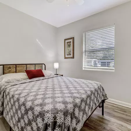 Coliving in Cedar Hills - Westside, Jacksonville