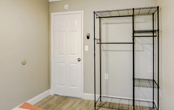 Coliving in Live Oaks Square - East Tampa, Tampa