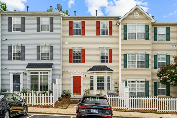 Coliving in Renaissance Park - South Raleigh, Raleigh