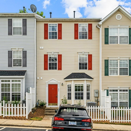 Coliving in Renaissance Park - South Raleigh, Raleigh