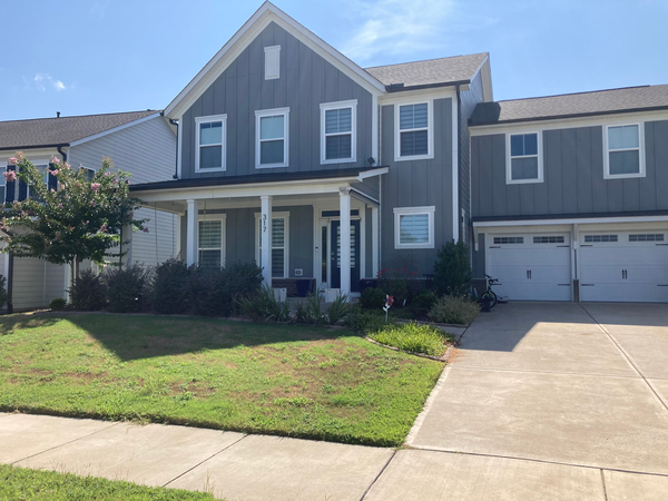 Coliving in Holly Springs - Outer Triangle, Raleigh