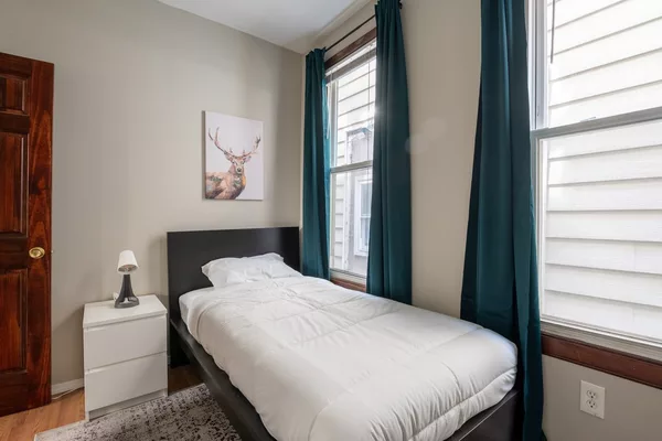 4 bedrooms apartment for rent in Lower West Side - West Side, Chicago