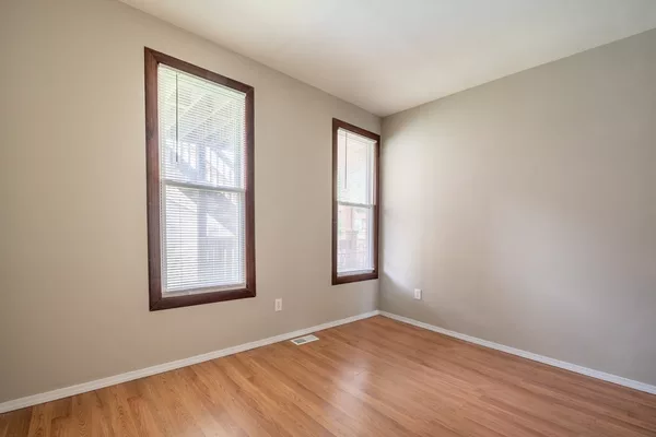 4 bedrooms apartment for rent in Lower West Side - West Side, Chicago