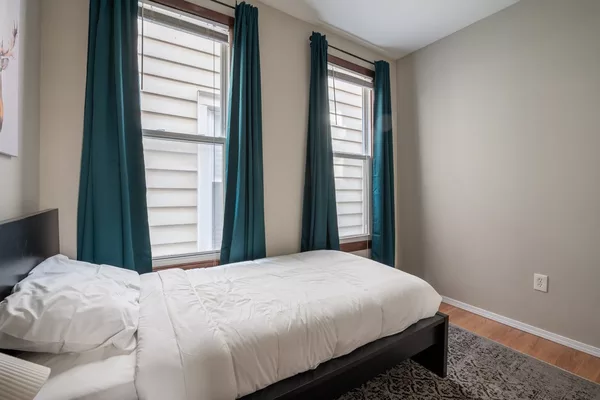 4 bedrooms apartment for rent in Lower West Side - West Side, Chicago