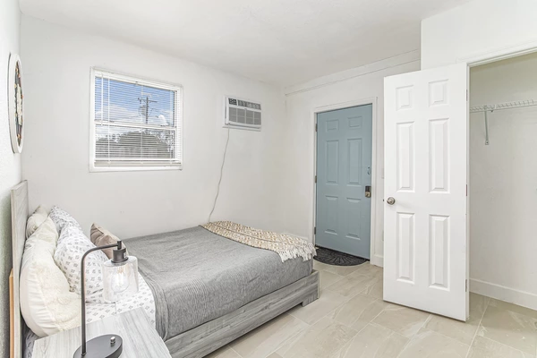 Coliving in Cedar Hills - Westside, Jacksonville