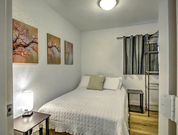 Coliving in Ybor City - Central Tampa, Tampa