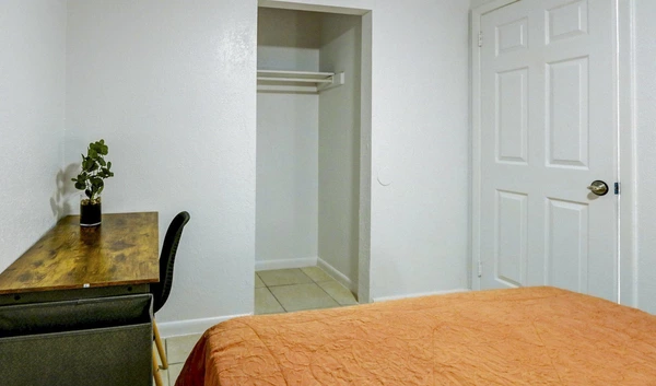Coliving in East Lake-Orient Park - East Tampa, Tampa