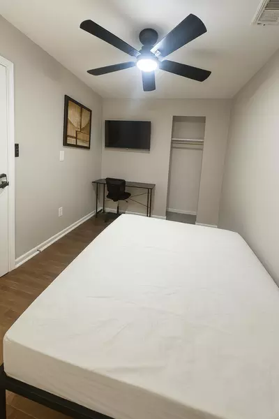 Coliving in Central Southwest - Sw Houston, Houston