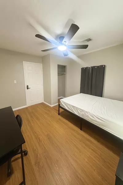 Coliving in Central Southwest - Sw Houston, Houston