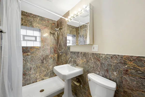 Coliving in Humboldt Park - West Side, Chicago