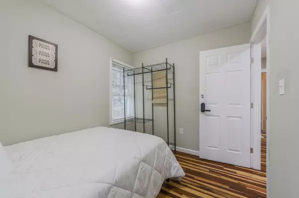 Coliving in Independence - Outer KCMO, Kansas City