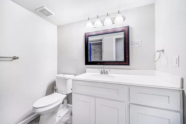 Coliving in Greater Greenspoint - Ne Houston, Houston