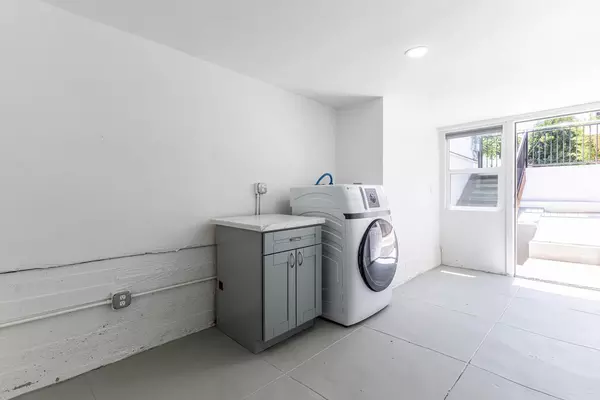 Coliving in City Heights - Inland, San Diego