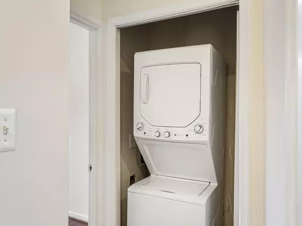 3 bedrooms apartment for rent in Eckington - Washington Northeast, Washington DC