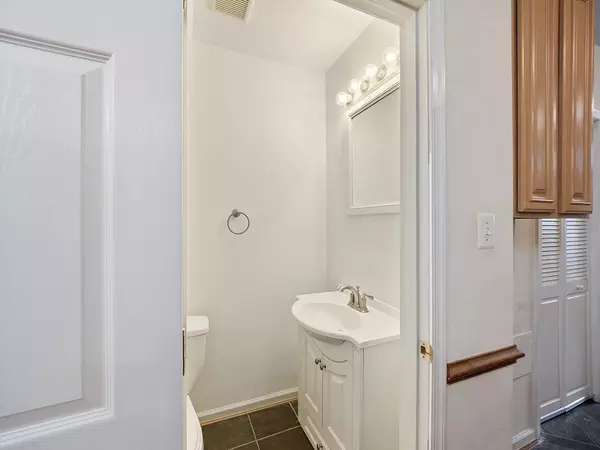 3 bedrooms apartment for rent in Eckington - Washington Northeast, Washington DC