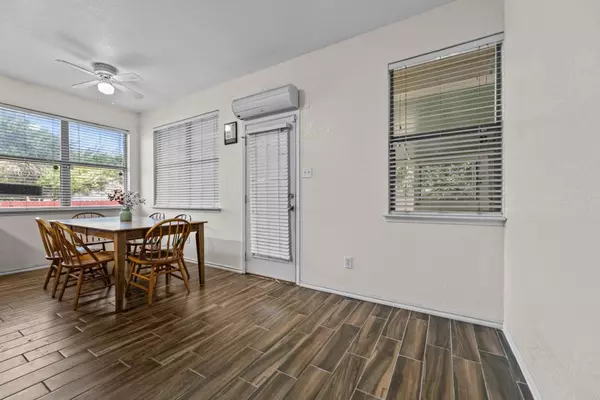 6 bedrooms apartment for rent in Highland Hills - Se Dallas, Dallas