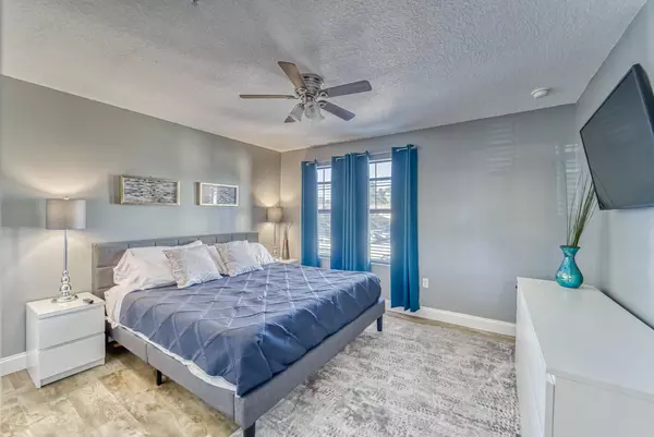 Coliving in University - North Tampa, Tampa