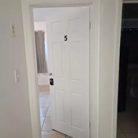 Coliving in Pine Hills - West Orlando, Orlando
