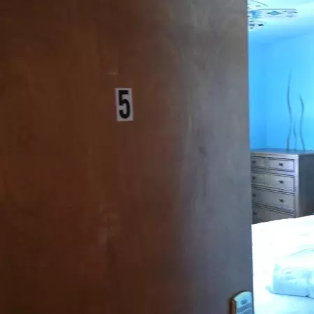Coliving in El Cajon - East SD, San Diego