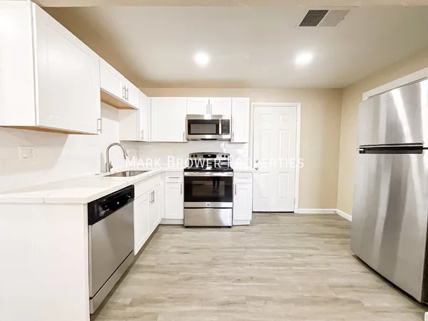 2 bedrooms apartment for rent in Camelback East - Phoenix, Phoenix