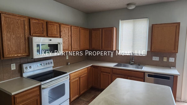3 bedrooms apartment for rent in Gladstone - Outer KCMO, Kansas City