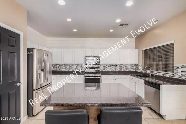 4 bedrooms apartment for rent in North Gateway - Phoenix, Phoenix