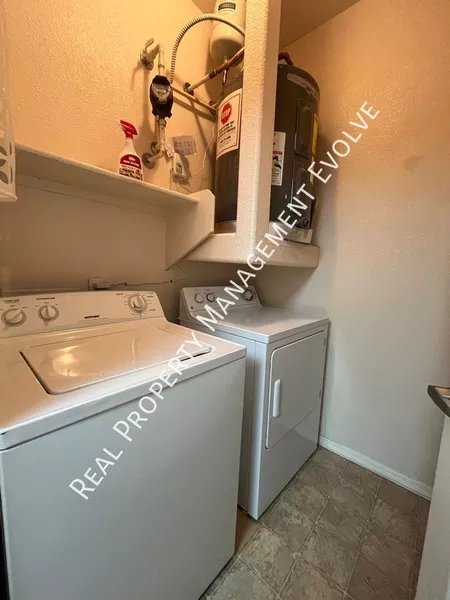 2 bedrooms apartment for rent in Desert View - Phoenix, Phoenix