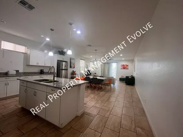 3 bedrooms apartment for rent in Central City - Phoenix, Phoenix
